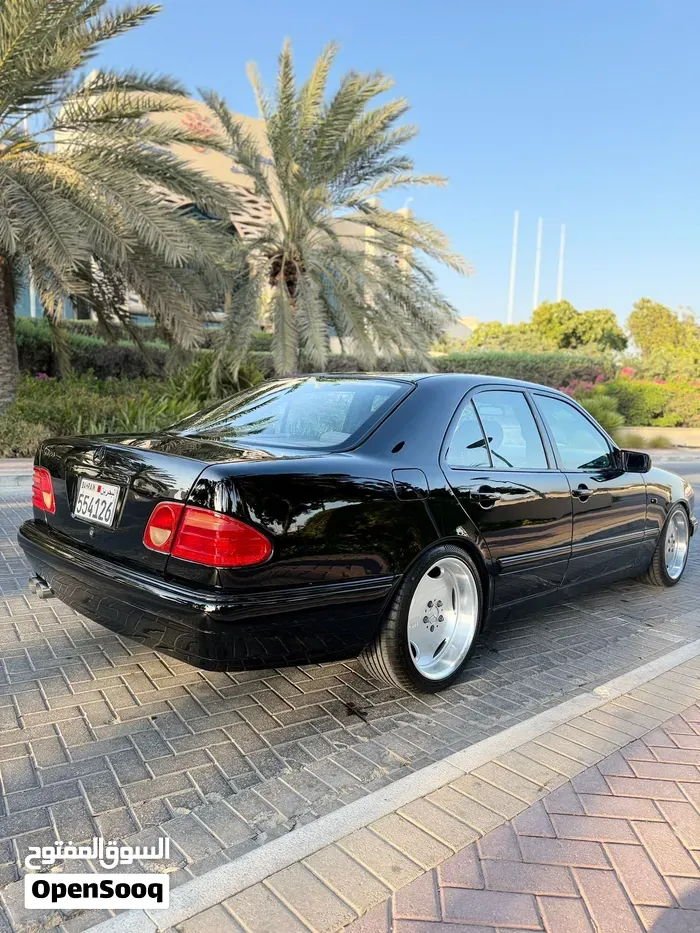 Mercedes-Benz E-Class 1996 photo 2