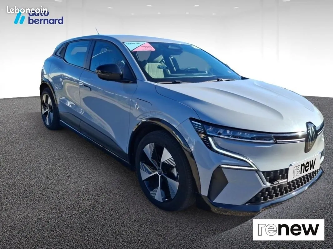 Renault Megane 2023 photo 3