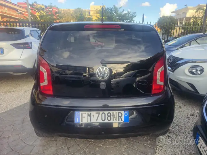 Volkswagen Up 2012 photo 5