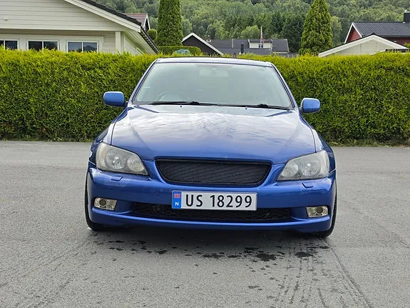 Lexus Is300 2002 photo 3