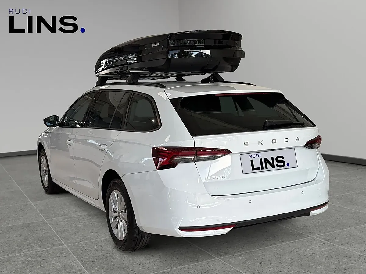 Skoda Octavia 2026 photo 3