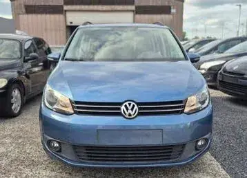 Volkswagen Touran 2012 photo 2