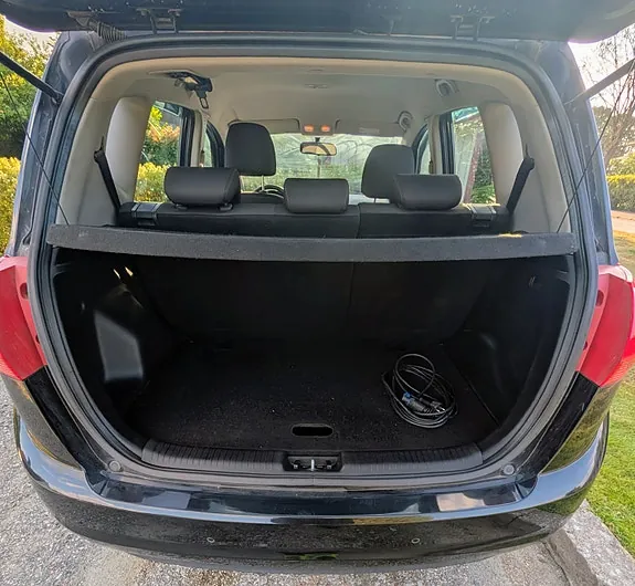 Kia Venga 2010 photo 2