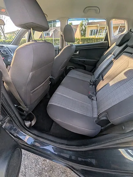 Kia Venga 2010 photo 5