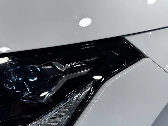 Skoda Enyaq 2023 photo 5
