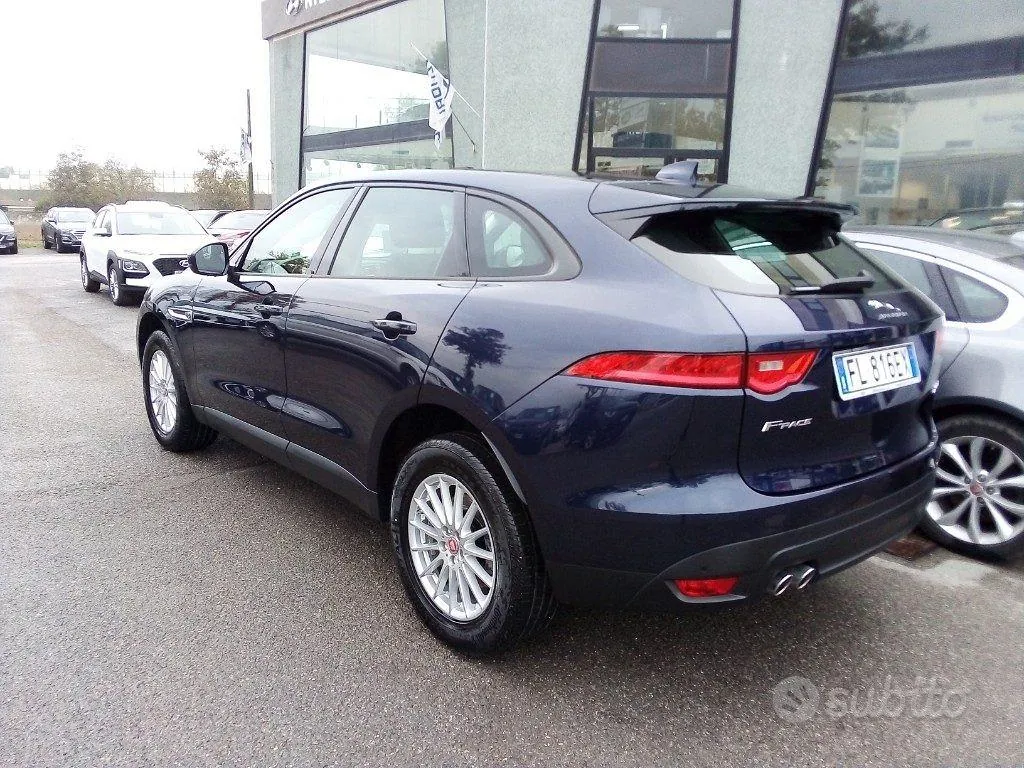 Jaguar F-Pace 2017 photo 3