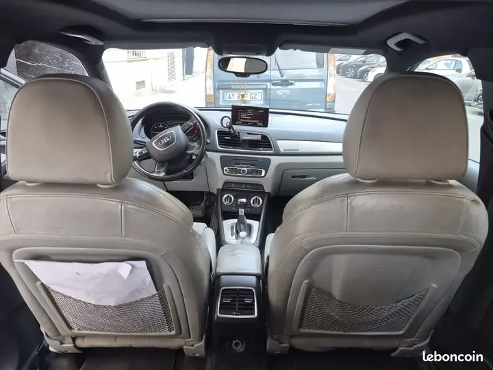 Audi Q3 2012 photo 3