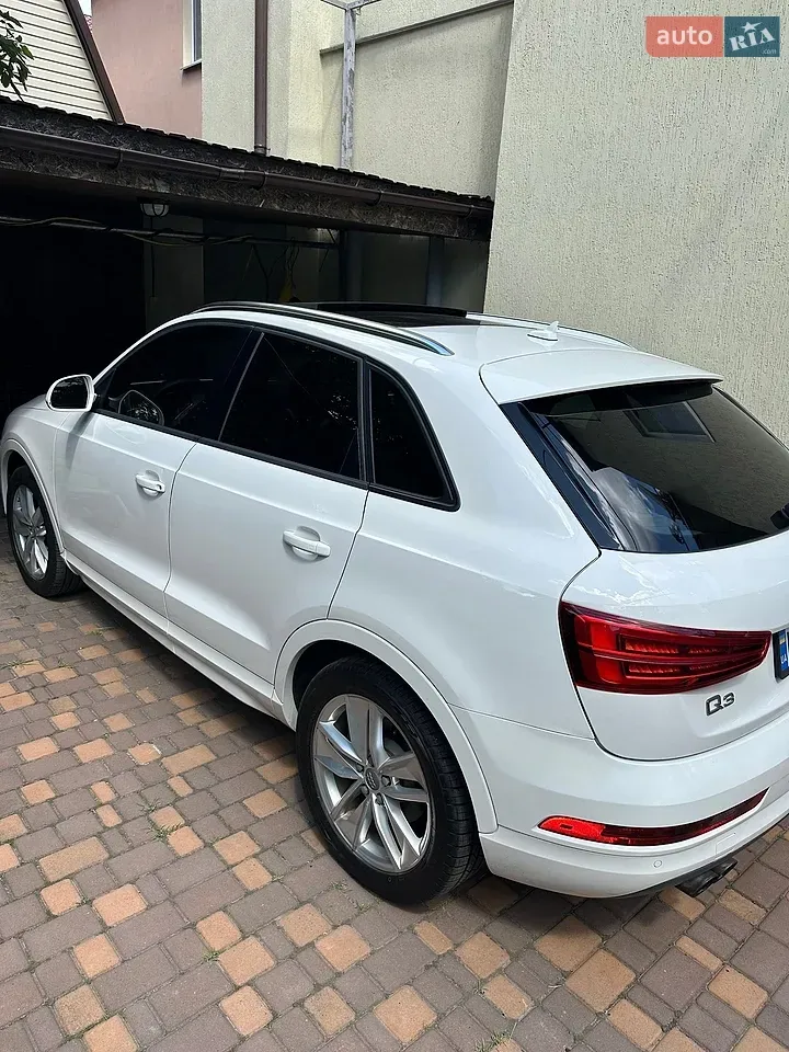 Audi Q3 2016 photo 4