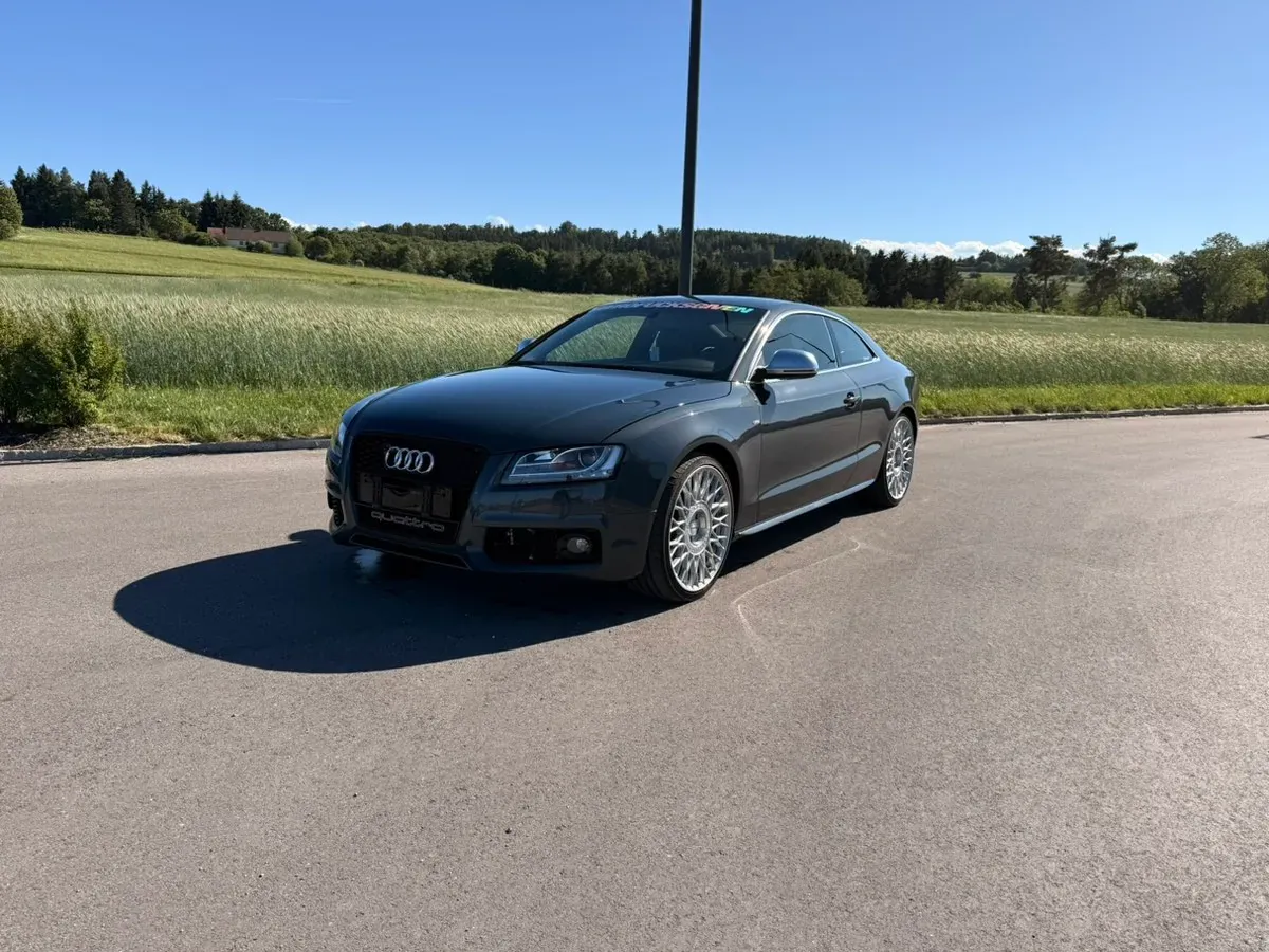 Audi A5 2008 photo 2