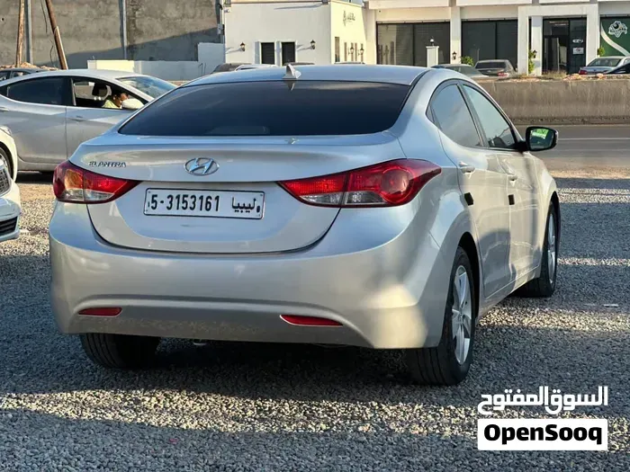 Hyundai Elantra 2012 photo 4