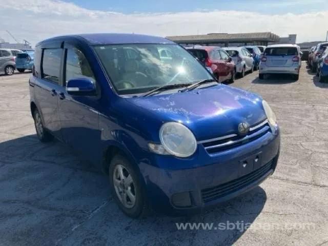 Toyota Sienta G