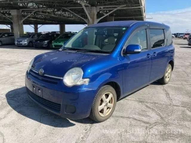 Toyota Sienta G 2009 photo 2