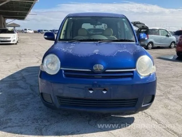 Toyota Sienta G 2009 photo 5
