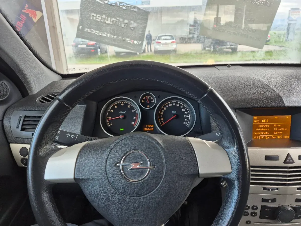 Opel Astra 2008 photo 3