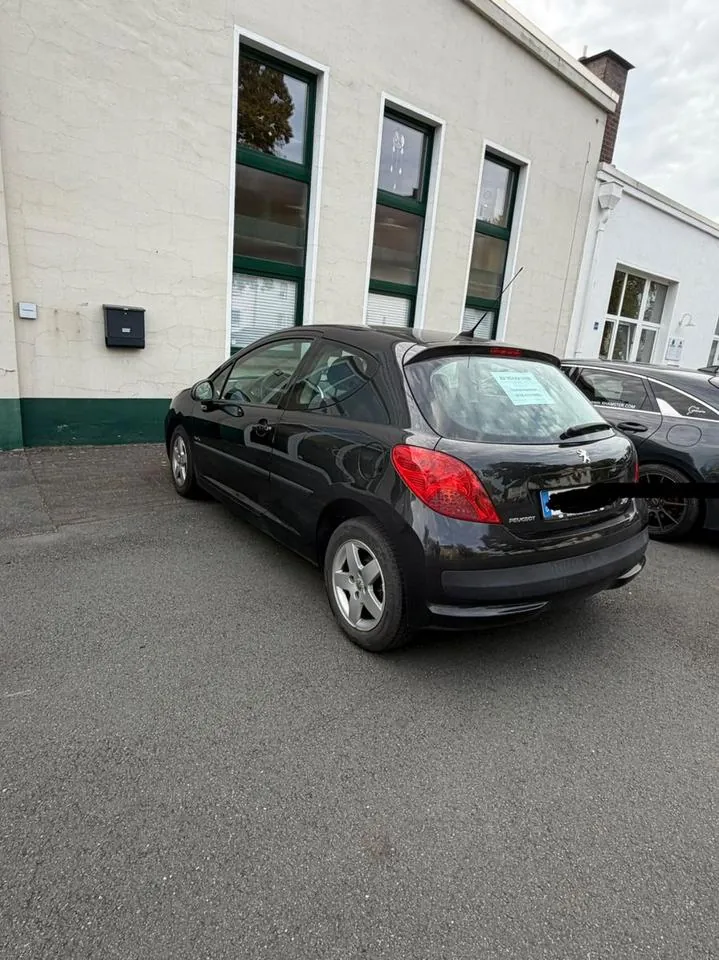 Peugeot 207