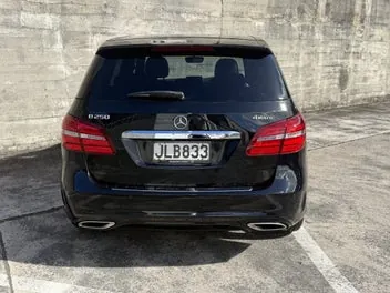 Mercedes-Benz B 250 2015 photo 5