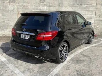 Mercedes-Benz B 250 2015 photo 4