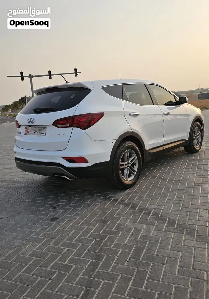 Hyundai Santa Fe 2018 photo 3