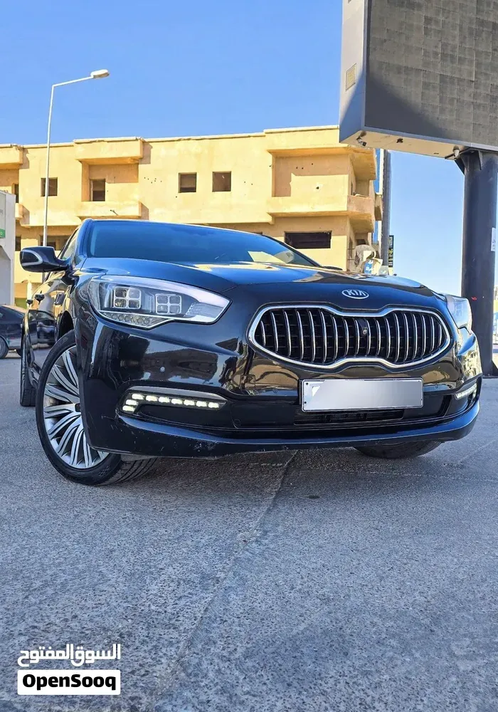 Kia Quoris 2013 photo 2