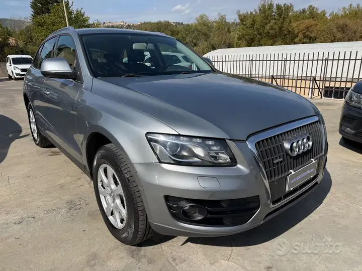 Audi Q5 2010 photo 4