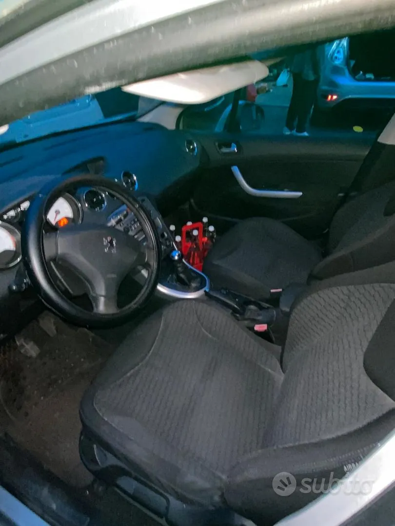 Peugeot 308 2009 photo 5