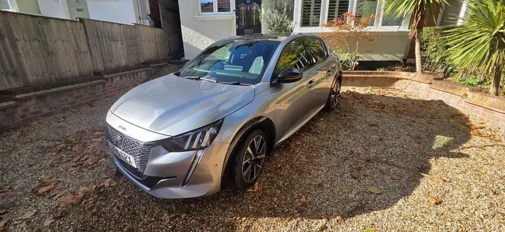 Peugeot 208 2021 photo 5