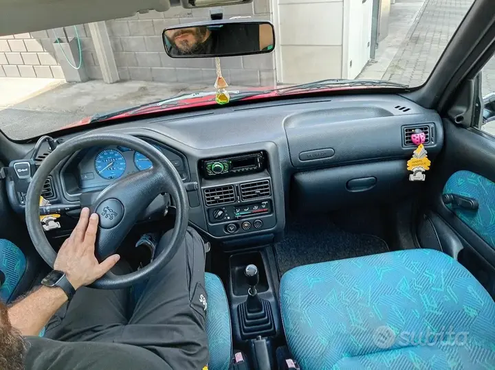 Peugeot 106