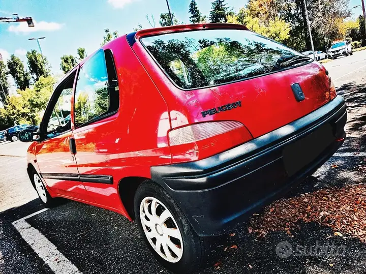Peugeot 106 1996 photo 4