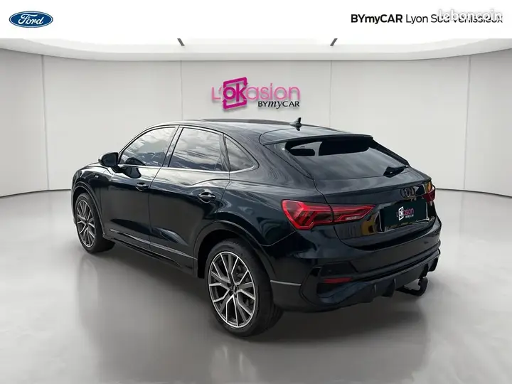 Audi Q3 2024 photo 3