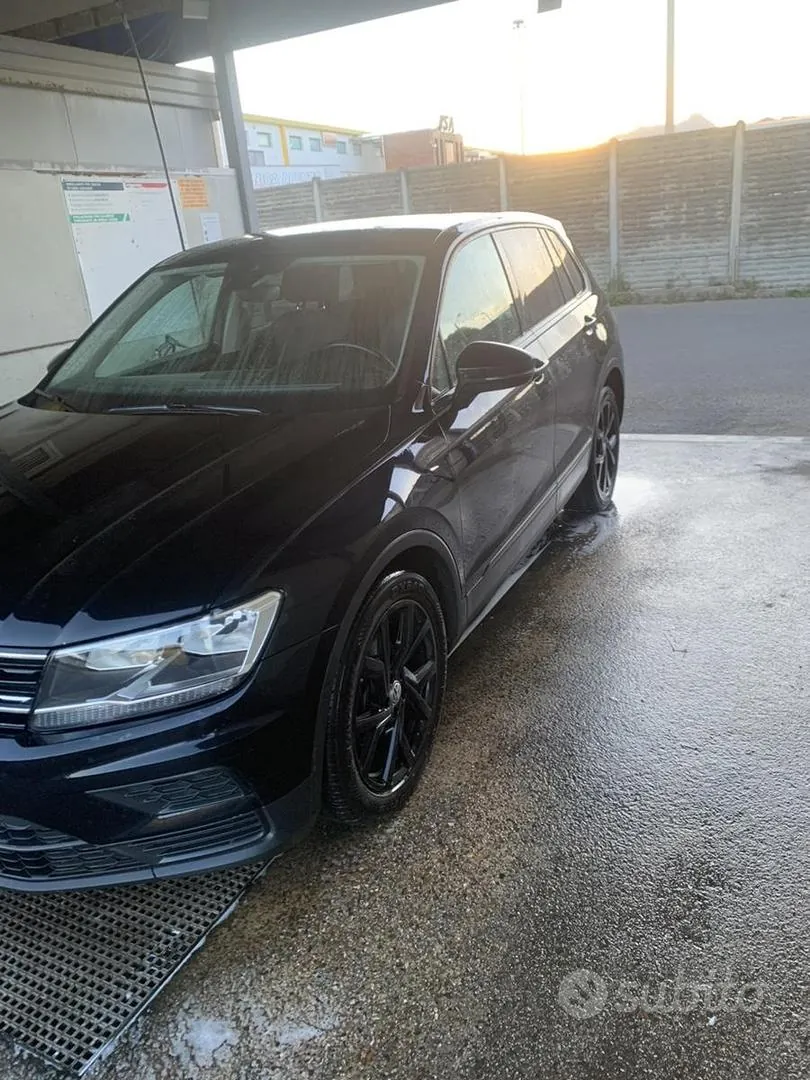 Volkswagen Tiguan 2018 photo 2
