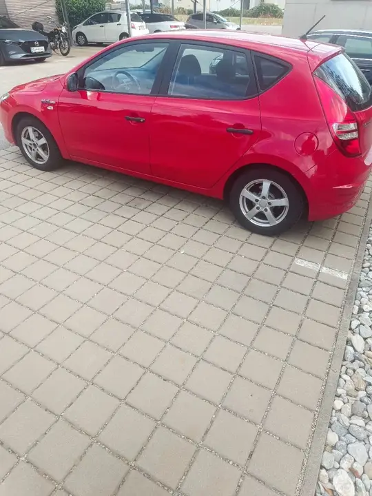 Hyundai I30 2010 photo 3