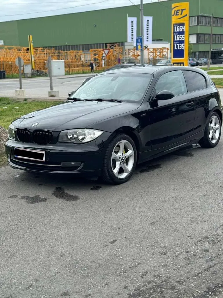 BMW 1 Series 2008 photo 2