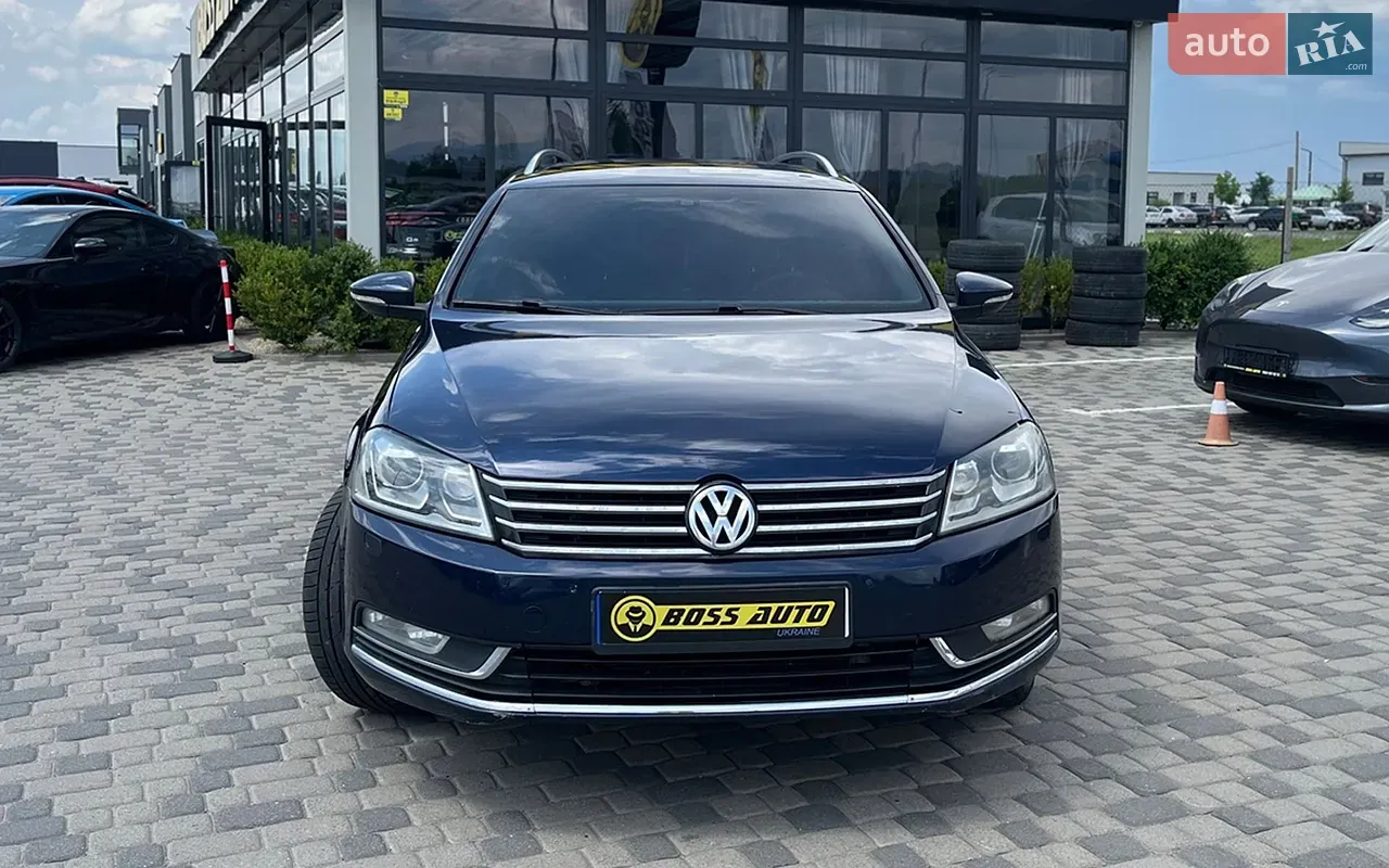 Volkswagen Passat 2012 photo 2