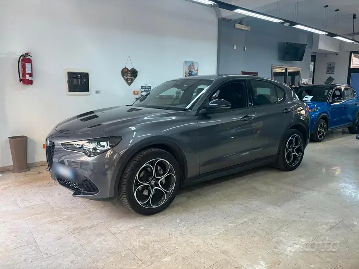 Alfa Romeo Stelvio 2024 photo 3