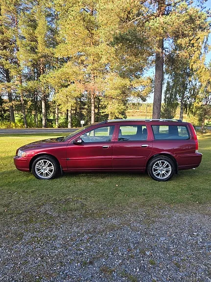 Volvo V70 2007 photo 2