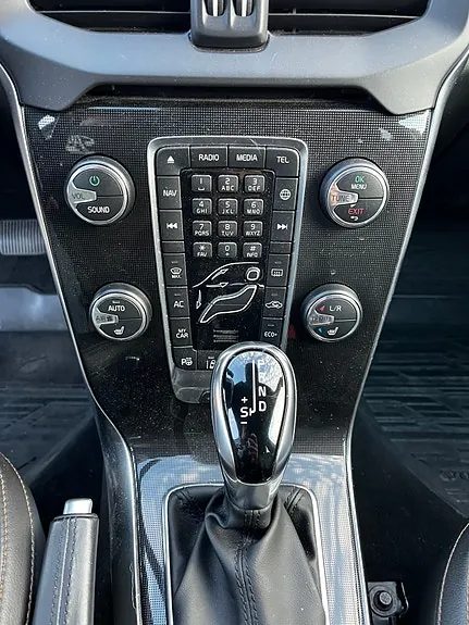 Volvo V40 Cross Country 2019 photo 5