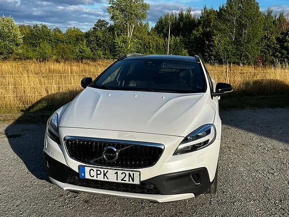 Volvo V40 Cross Country 2019 photo 3