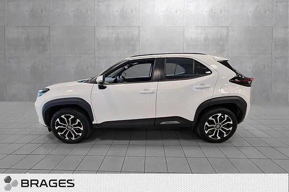 Toyota Yaris Cross 2022 photo 2