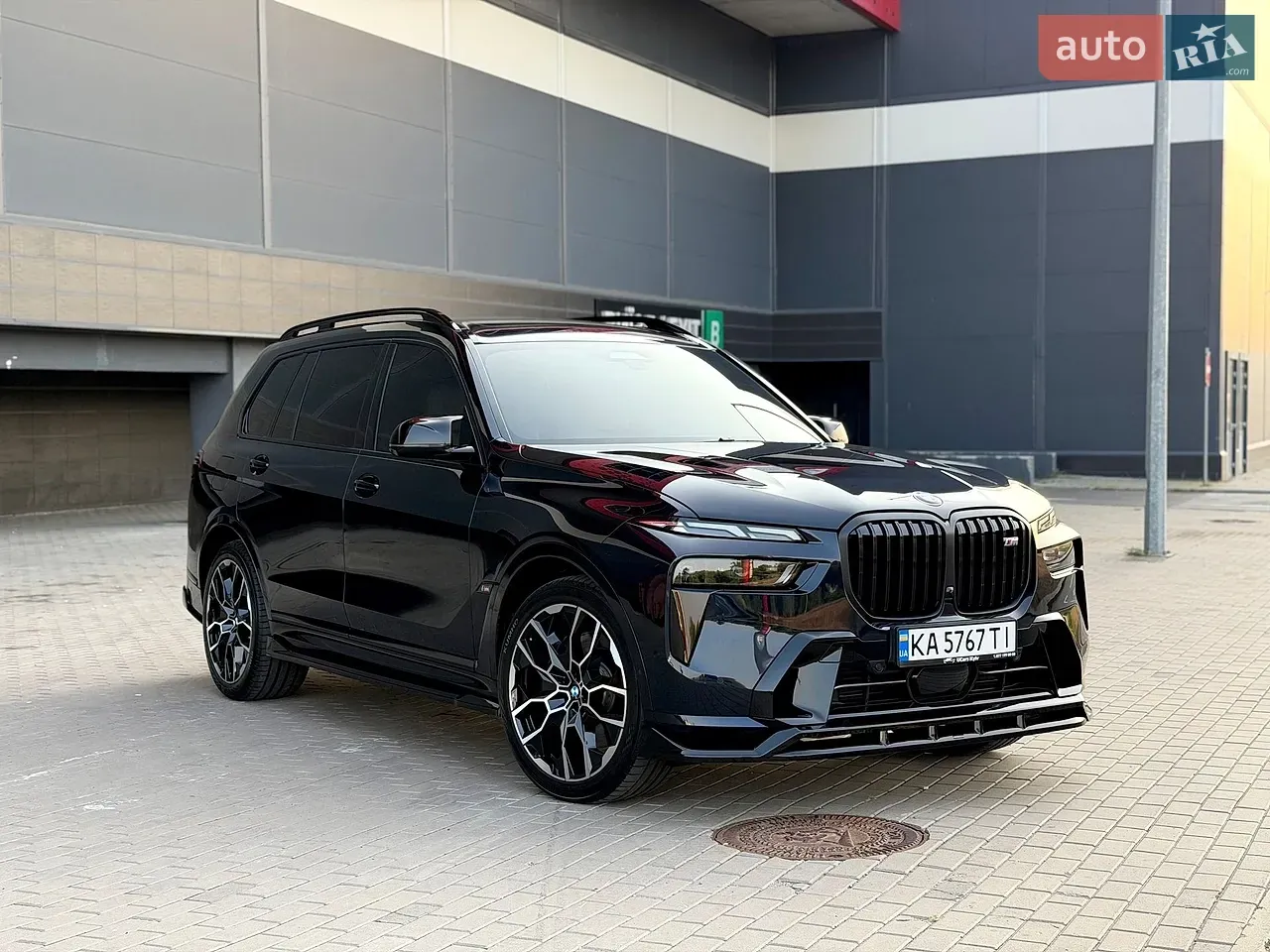 BMW X7 2025 photo 2