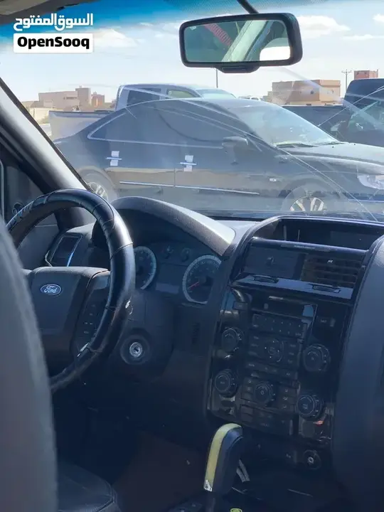 Ford Escape 2010 photo 4