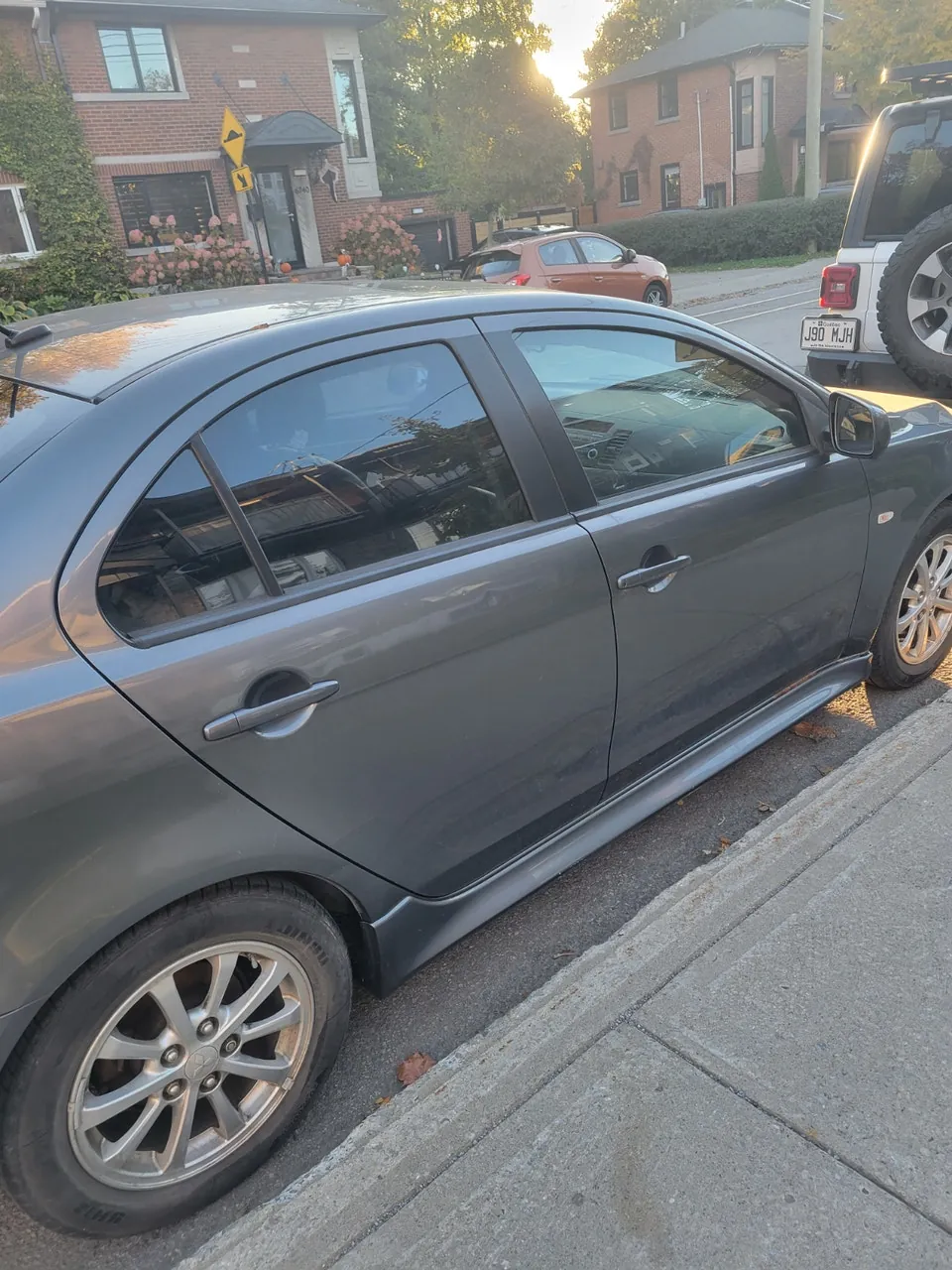 Mitsubishi Lancer 2011 photo 2