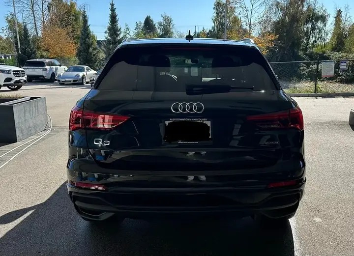 Audi Q3 2021 photo 3