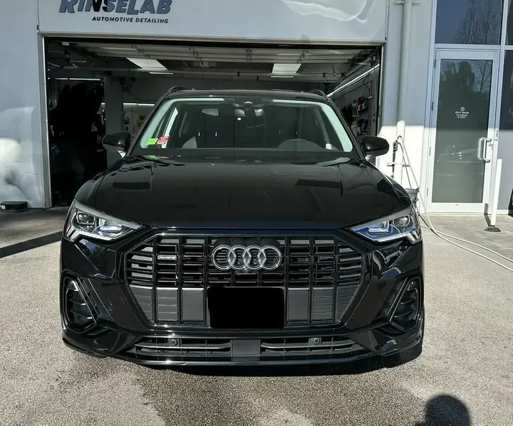 Audi Q3 2021 photo 2