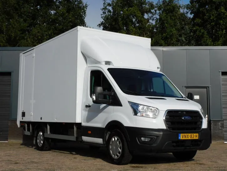 Ford Transit 350 2022 photo 2