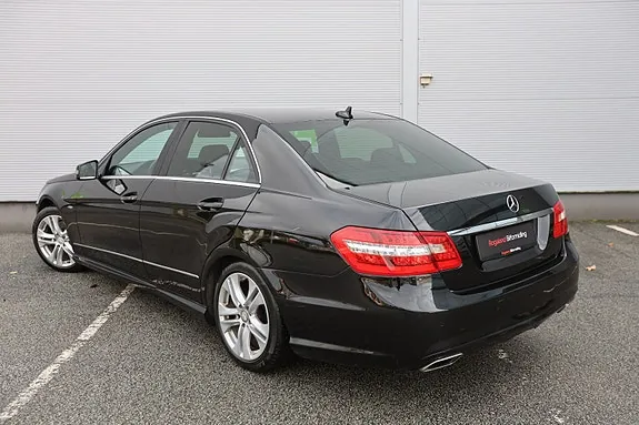 Mercedes-Benz E220 2011 photo 4