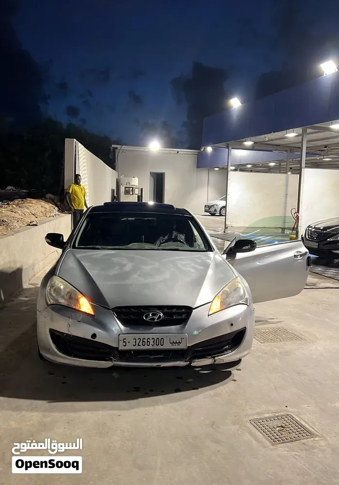 Genesis Coupe 2009 photo 2