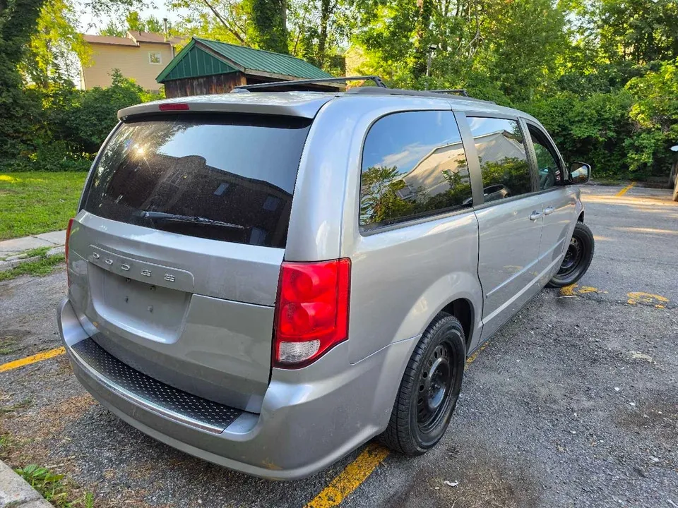 Dodge Grand Caravan 2017 photo 5
