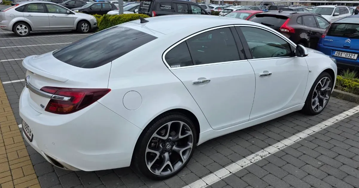 Opel Insignia 2014 photo 3
