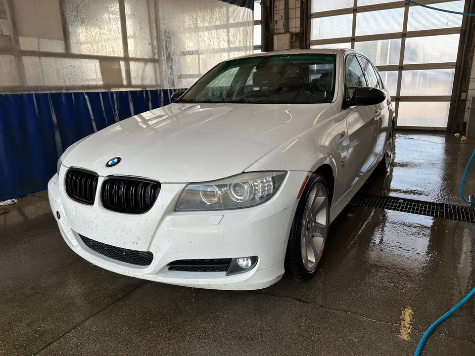 BMW 335Xi 2008 photo 2