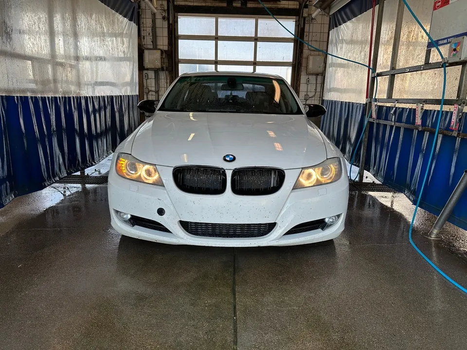 BMW 335Xi 2008 photo 4